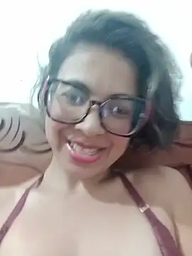 magrinhagostosa online show from July 2026 11:40:01 PM