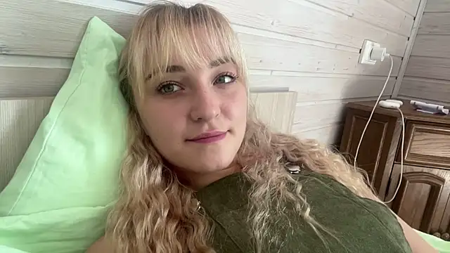 LilEvi online show from July 2026 06:41:02 AM