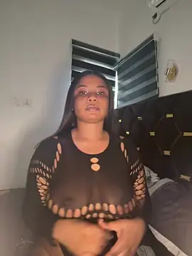 Snapshot of elle_28 chatting on July 2026 12:55:01 PM elle 28 online show from July 2026 12:55:01 PM