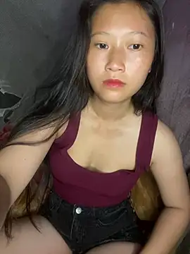 Snapshot of My-nhung chatting on July 2026 11:32:01 PM My-nhung online show from July 2026 11:32:01 PM