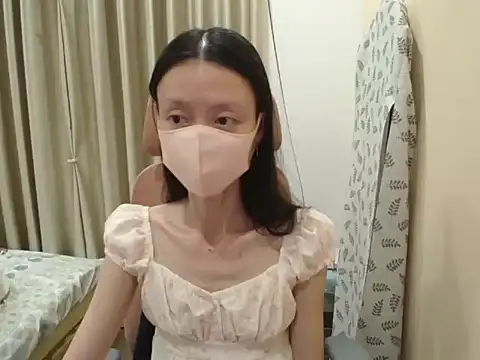 Snapshot of Lil-Cherry chatting on July 2026 01:50:01 PM Lil-Cherry online show from July 2026 01:50:01 PM
