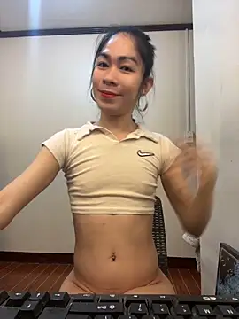 YourTSLovely online show from November 2025 07:34:02 PM