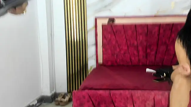 Snapshot of hotmommy_Maia chatting on July 2026 04:40:01 AM hotmommy Maia online show from July 2026 04:40:01 AM