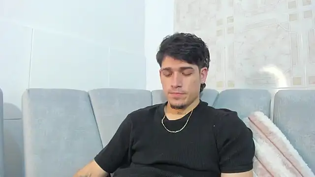 Snapshot of leandro_coper chatting on July 2026 10:47:02 PM leandro coper online show from July 2026 10:47:02 PM