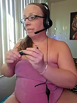 XxMs StarzxX online show from April 2026 10:05:02 PM