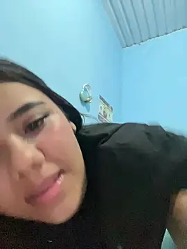 Amandacanela17 online show from July 2026 07:56:04 PM