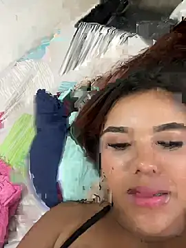 Amandacanela17 online show from August 2026 08:36:01 PM