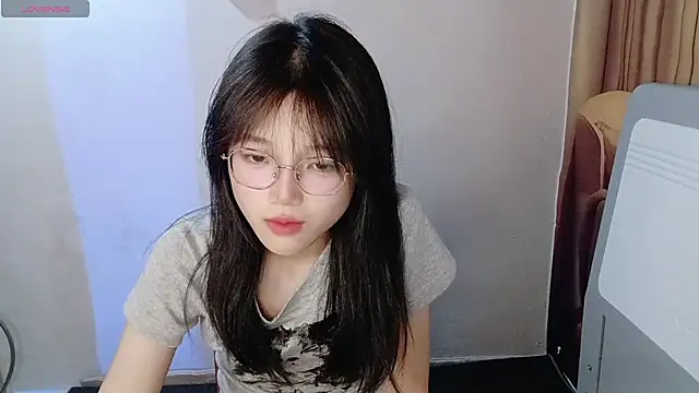 Snapshot of Tinley-vv chatting on July 2026 11:45:01 AM Tinley-vv online show from July 2026 11:45:01 AM