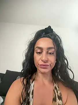 Snapshot of AyshaShirin chatting on July 2026 12:08:02 PM AyshaShirin online show from July 2026 12:08:02 PM