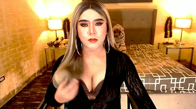 Snapshot of BigCumHuntersxx chatting on January 2025 07:34:01 PM BigCumHuntersxx online show from January 2025 07:34:01 PM