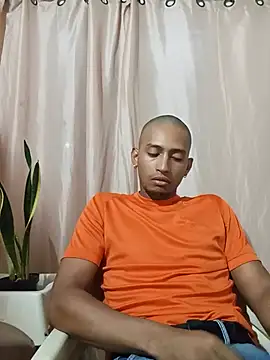 Snapshot of comlombia2 chatting on July 2026 06:42:01 AM comlombia2 online show from July 2026 06:42:01 AM