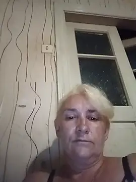 Bliss4532 online show from August 2026 06:43:02 PM