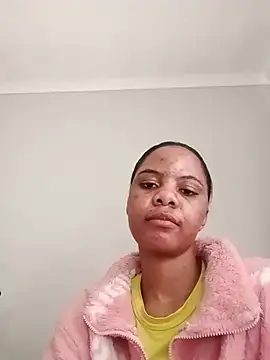 Snapshot of VeronaDime02 chatting on July 2026 08:01:02 AM VeronaDime02 online show from July 2026 08:01:02 AM