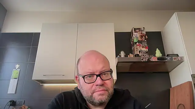 theitalianbear online show from March 2026 07:16:01 AM