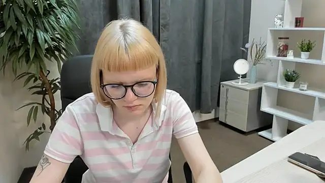 VanitaHymas online show from July 2026 09:51:02 AM