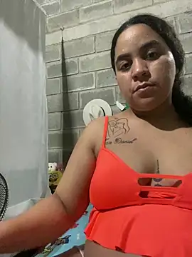 Snapshot of laura1999love chatting on August 2026 01:59:02 AM laura1999love online show from August 2026 01:59:02 AM