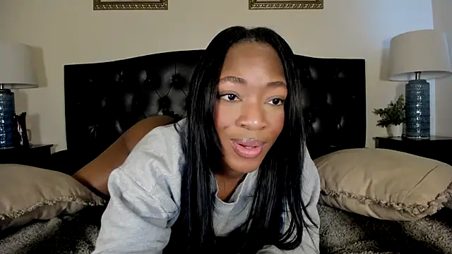 nicolesolace online show from March 2026 09:09:01 PM