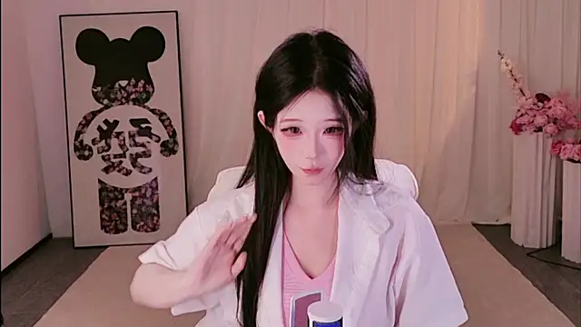 XiaolLin520 online show from July 2026 10:58:02 AM