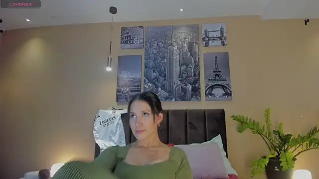 Snapshot of Olivia_jazz chatting on March 2025 02:36:01 AM Olivia jazz online show from March 2025 02:36:01 AM