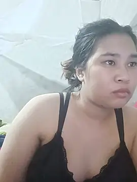 Snapshot of Quynhnhu_bb chatting on August 2026 07:16:02 PM Quynhnhu bb online show from August 2026 07:16:02 PM