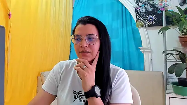 Snapshot of MARILYN_GARCIA chatting on July 2026 04:13:01 PM MARILYN GARCIA online show from July 2026 04:13:01 PM