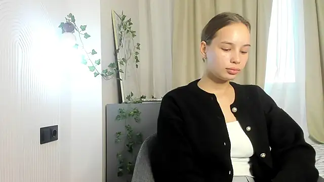 Snapshot of MedaRiesenweber chatting on August 2026 03:36:01 PM MedaRiesenweber online show from August 2026 03:36:01 PM