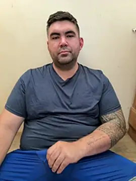bichubbyguy online show from August 2026 07:19:02 PM