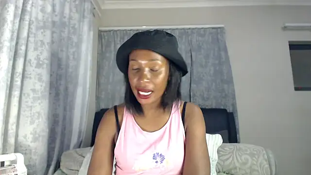 leanna23 online show from October 2025 06:07:02 PM