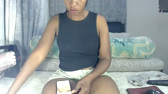 leanna23 online show from May 2026 03:47:02 AM