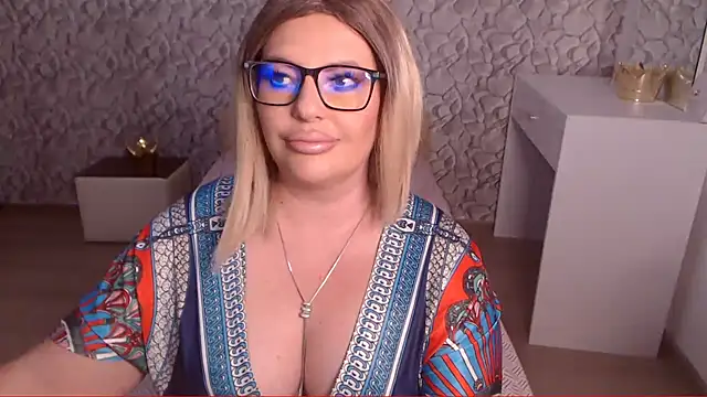 Snapshot of KarlaDivineTS chatting on December 2024 02:49:02 PM KarlaDivineTS online show from December 2024 02:49:02 PM