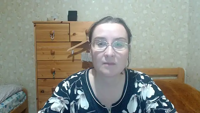 Smart Rose online show from November 2025 04:07:01 PM