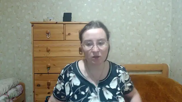 Smart Rose online show from November 2025 04:44:01 PM