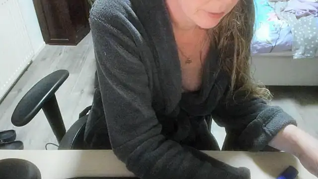 Snapshot of minoesje37 chatting on January 2026 08:44:01 PM minoesje37 online show from January 2026 08:44:01 PM