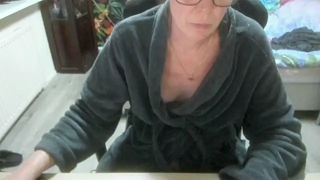 Snapshot of minoesje37 chatting on January 2026 08:10:02 PM minoesje37 online show from January 2026 08:10:02 PM