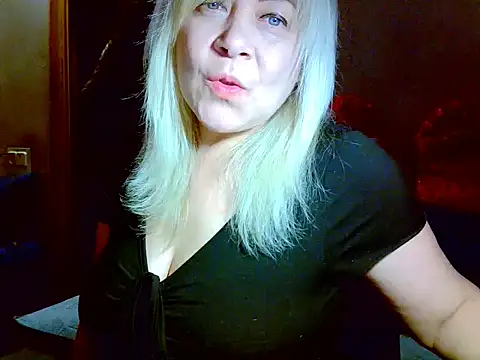 AgoniA7 online show from May 2026 06:09:01 PM