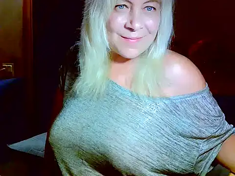 AgoniA7 online show from July 2026 06:12:01 PM