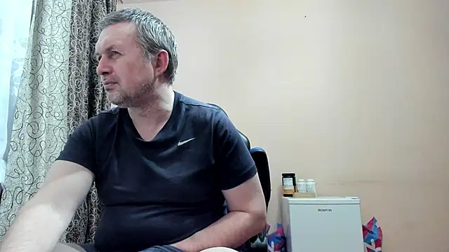 SanFrantsisko online show from February 2026 09:57:01 PM