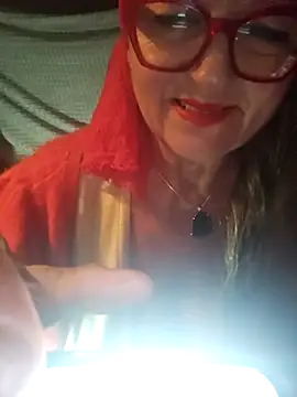 MucMilf59 online show from October 2025 07:22:02 PM