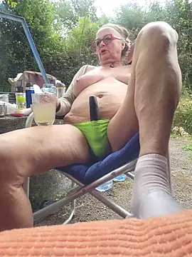 MucMilf59 online show from June 2026 02:33:01 PM