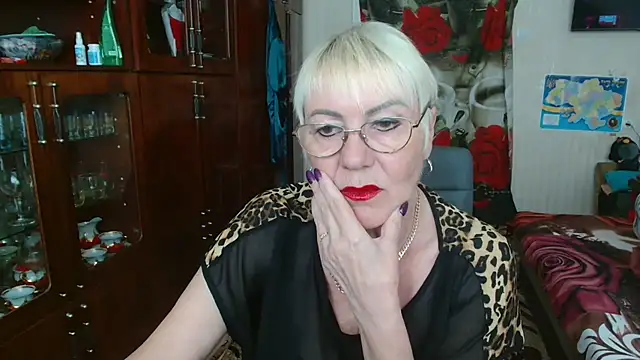 Snapshot of JenaCheim chatting on April 2026 05:43:02 AM JenaCheim online show from April 2026 05:43:02 AM