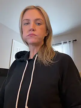 Kay Cakes online show from February 2026 08:40:01 PM