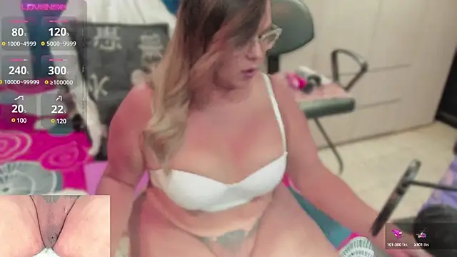 khloeHermaprodit3 online show from February 2025 10:09:02 PM