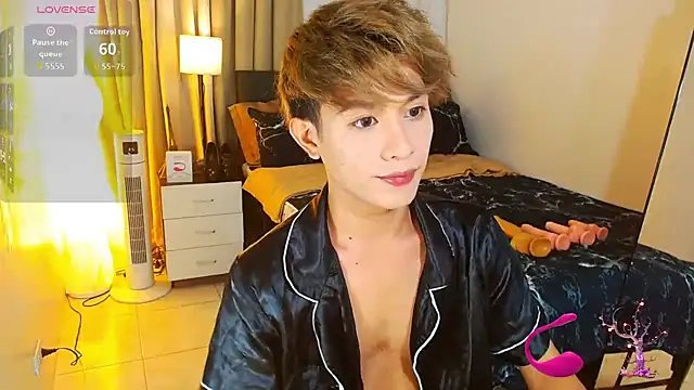 Snapshot of WildestTwink chatting on July 2026 06:56:02 PM WildestTwink online show from July 2026 06:56:02 PM