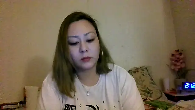 YOUNGFLICKA online show from December 2025 08:12:01 AM