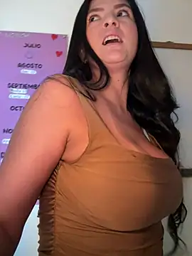 Carolina Novoa online show from February 2025 09:38:02 PM