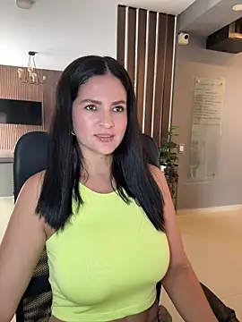 Snapshot of Carolina_Novoa chatting on May 2026 06:26:04 PM Carolina Novoa online show from May 2026 06:26:04 PM