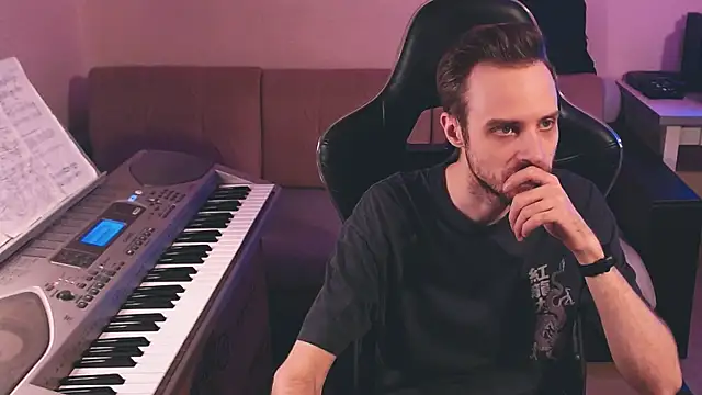 Sweetparker online show from November 2025 11:58:01 AM