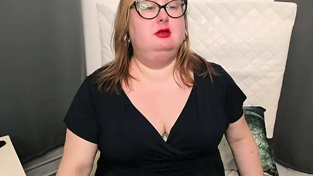 Snapshot of dirtyBonnie chatting on January 2025 08:00:01 AM dirtyBonnie online show from January 2025 08:00:01 AM