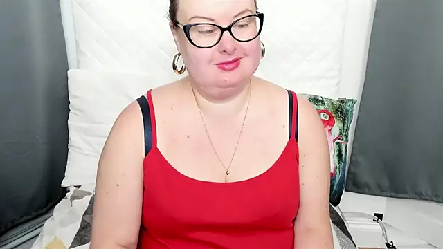 Snapshot of dirtyBonnie chatting on October 2025 07:04:02 AM dirtyBonnie online show from October 2025 07:04:02 AM