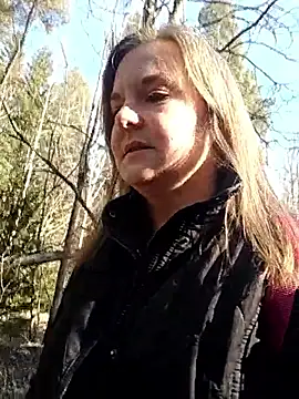 SwedishJennifer online show from April 2026 01:38:01 PM